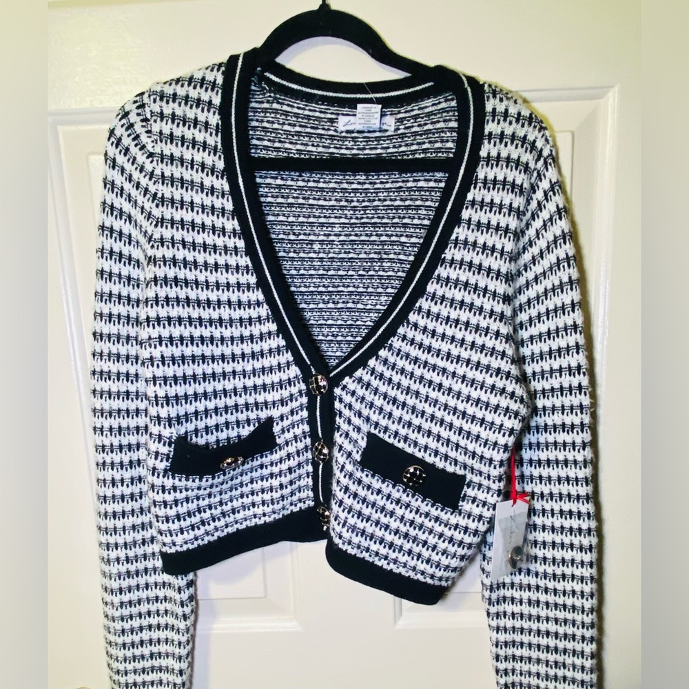 London Kaye Black &‎ White Long Sleeve Knit Crop Cardigan Sweater, L